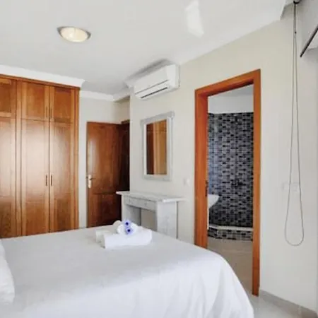 Beautiful Home In Santiago Del Teide With Outdoor Swimming Pool, Wifi And 4 Bedrooms